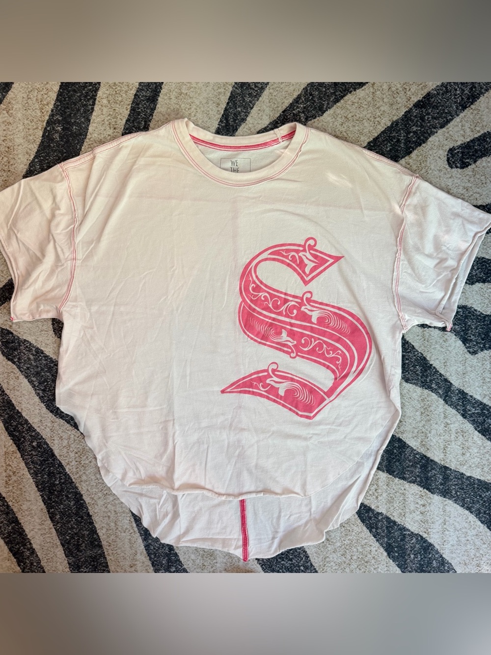 We The Free t-shirt “s” pink graphic tshirt Medium rare